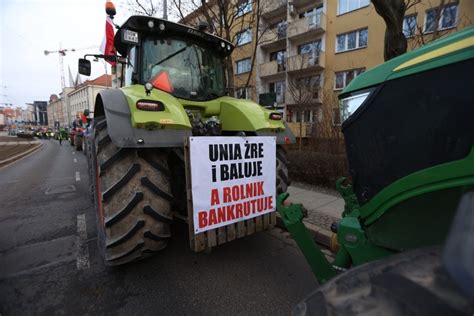 Protest Rolnik W We Wroc Awiu Lutego Gazeta Wroc Awska