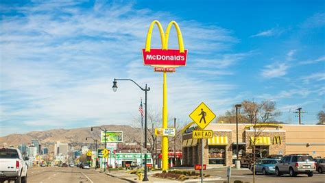 Do McDonald's Golden Arches Symbolize a Mother's Breasts? | Snopes.com