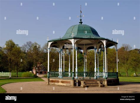 Bandstand Uk Park Hi Res Stock Photography And Images Alamy