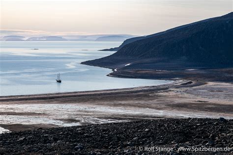 Furthest North Sjuøyane Spitzbergen Svalbard