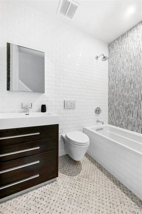 Broadway and West 131st Street: Transit Stop Information 8