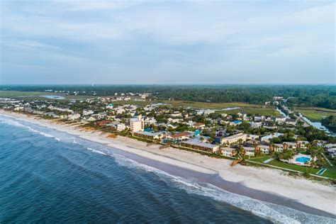 The Oceanfront Litchfield Inn - The Litchfield Company Vacation Rentals