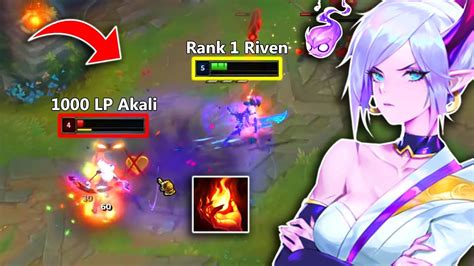 How Rank 1 Challenger Riven Plays Riven Mid And Smurfs Against 1000lp