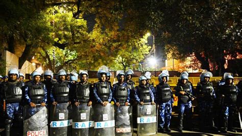 Kejriwal arrest: Protest, police, and traffic snarls | Latest News ...