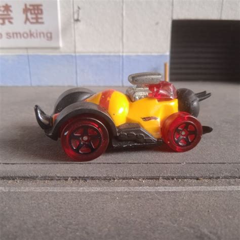 Jual Hot Wheels Hotwheels Loose Buzzkill Base Besi Gaco Balap Race Jago Shopee Indonesia