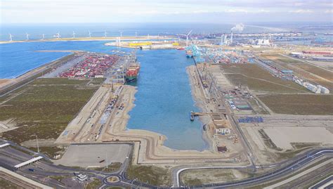 Transport Online Havenbedrijf Rotterdam N V En Apm Terminals