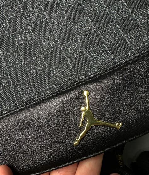 Сумка месенджер Air Jordan Monogram Crossbody Casual Bag Black: 1 699 ...