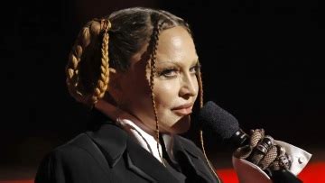 Μαντόνα Σε δημοπρασία το λεύκωμα Sex με τις αποκαλυπτικές φωτογραφίες της