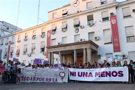 Marcha contra la violencia hacia las mujeres en Morón y un grito desde