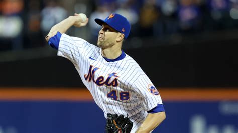 Jacob Degrom Injury Update Mets Pitcher Elbow Throws Day After