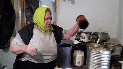 Как бабушка делает паску в печи. Ч.2. Формы и тесто... - YouTube
