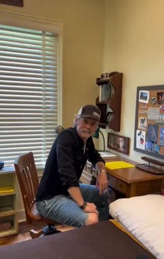 C Thomas Howell Net Worth, Age, Height, Weight, Career, Relationship