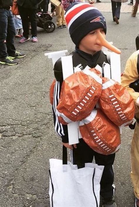 The Funniest & Best NFL Halloween Costumes Of 2015 - Daily Snark