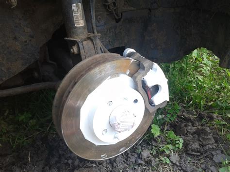 Вот и передние супорта покрашены — Lada Приора седан, 1,6 л, 2008 года ...