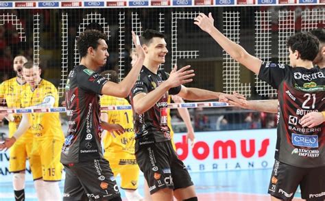 SUPERLEGA Lube Al Debutto Nel Girone Dei Play Off 5 Posto