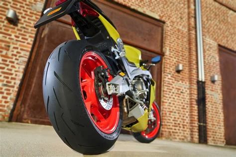 Pirelli Reveals All New Diablo Rosso Iv Corsa Slicks Webbikeworld