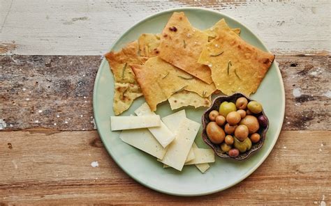 Pane Carasau with Rosemary, Olives & Pecorino - Be Inspired - Food Wine ...