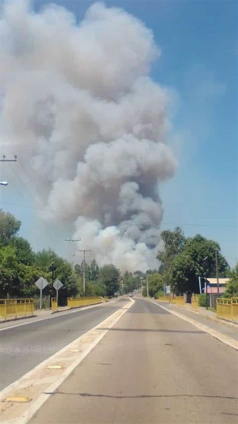 Declaran Alerta Roja Para R Nquil Por Incendio Forestal