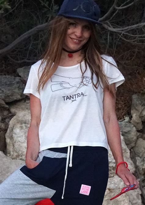 Tantra T-shirt | Rainbowland.dk