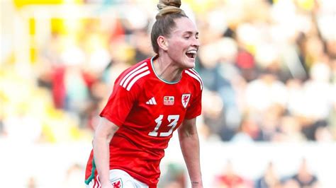 Rachel Rowe On Wonder Goal That Earned Wales A Draw In Portugal Bbc Sport