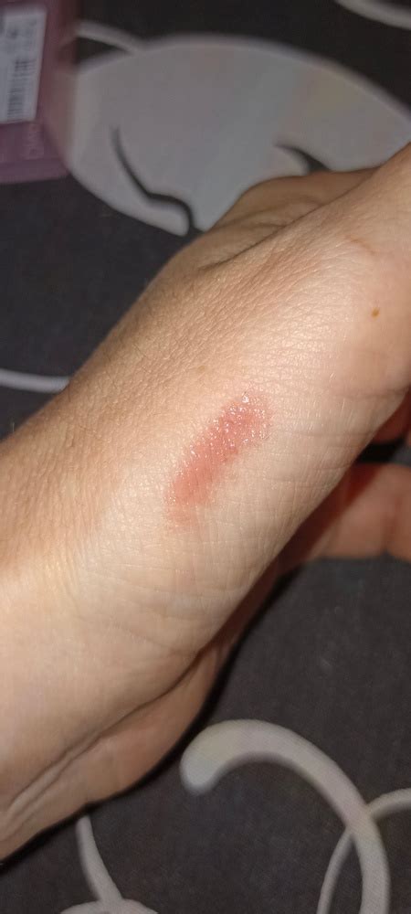 Divage Помада бальзам для губ увлажняющая Nude Balm Lipstick тон Naked blush купить с