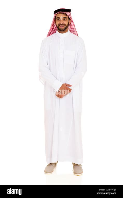 Bel Uomo Arabo In Thobe In Piedi Su Sfondo Bianco Foto Stock Alamy