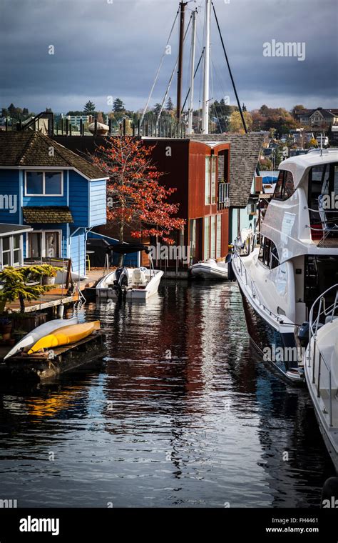 Houseboats and floating homes on Lake Union, Seattle, Washington Stock ...