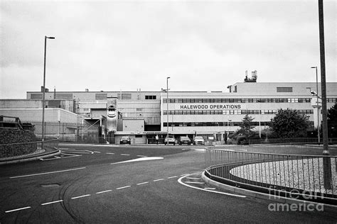 Halewood operations site for jaguar landrover Halewood Liverpool ...