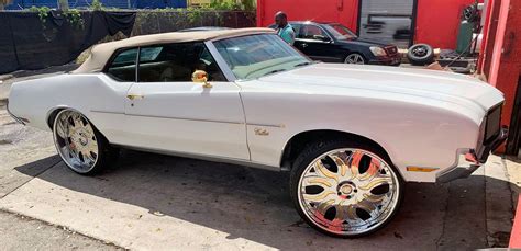 Ace 1 Jw S White 72 Oldsmobile Cutlass Vert On 26 Rucci Forged