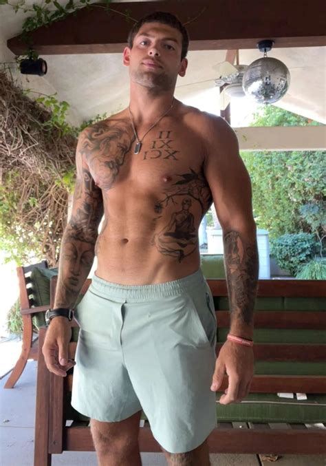 Hot Dudes Good Mood On Twitter RT Male Celeb Ass I M Thinking