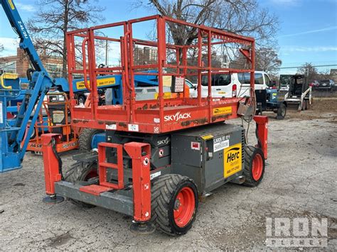 Skyjack Sj Rt Dual Fuel X Scissor Lift In St Louis Missouri