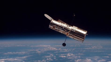 El telescopio Hubble de la NASA cumple 34 años en órbita y continúa con