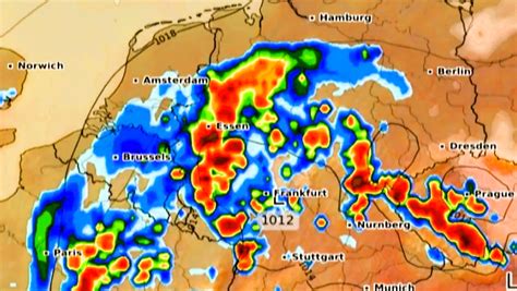 Unwetterwarnung Sp Testens An Den Feiertagen Drohen Schwere Unwetter