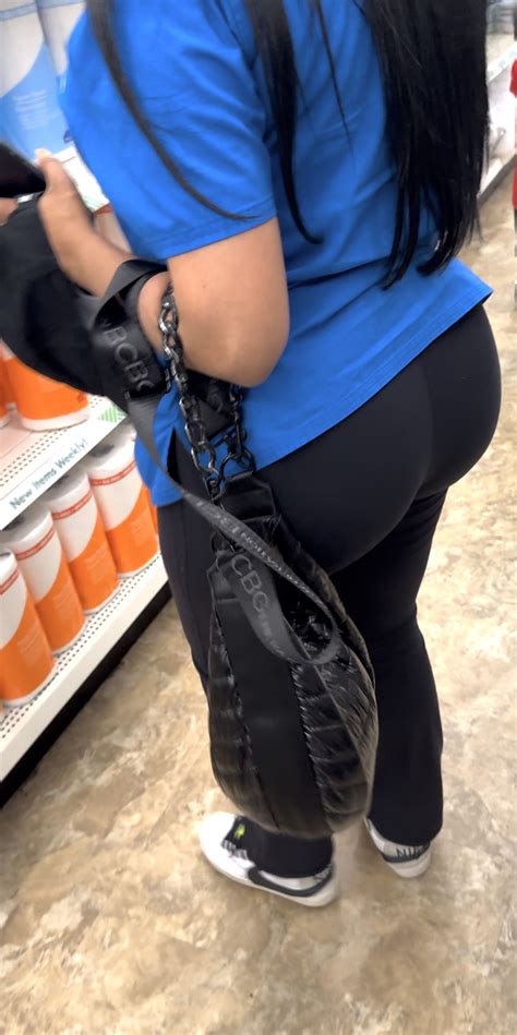 Cute Latina In Jeans Bbl Latina Forum