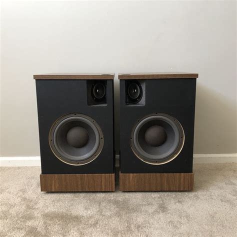 Bose 501 Series Iii Home Floor Standing Speakers For Sale In Mount Prospect Il Offerup