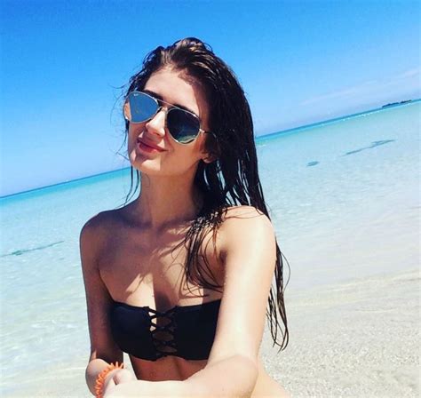 PictureBlack Bikini Porn Pic
