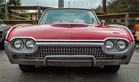 Story Behind the Pink Cadillac Elvis Presley Cruised In