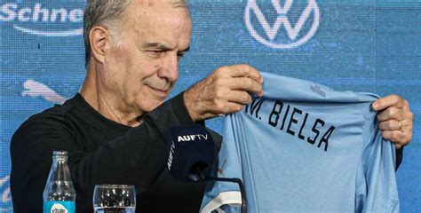 Este será el primer once oficial de Marcelo Bielsa en la selección