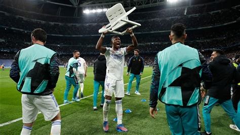 La Silla De Alaba El Nuevo E Inesperado Icono Del Madridismo En La