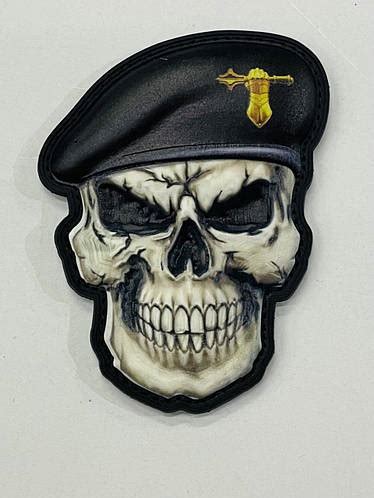 Нашивка ЧЕРЕП В БЕРЕТЕ Танкові війська України 3d (ID#1740041444), цена ...