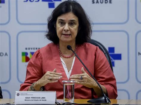 Ministra Nísia Trindade anuncia investimentos em Enfermagem na Saúde da