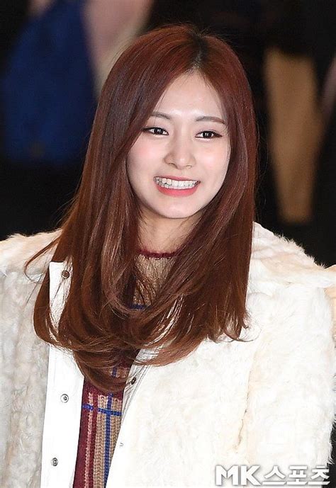 Pin By Lolla On TZUYU TWICE Hair Styles Beauty Long Hair Styles