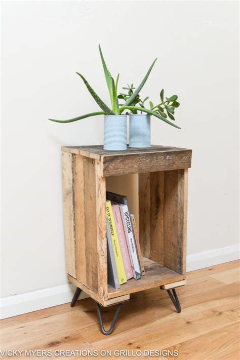 How To Make A Wooden Pallet Side Table • Grillo Designs