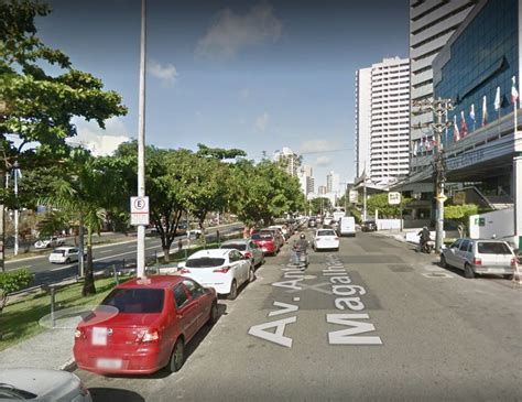 Sala Comercial na Avenida Antônio Carlos Magalhães 771 Itaigara em