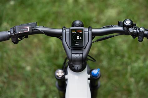 Rohloff Speedhub Syncs With Bosch Smart System For Automatic Shifting