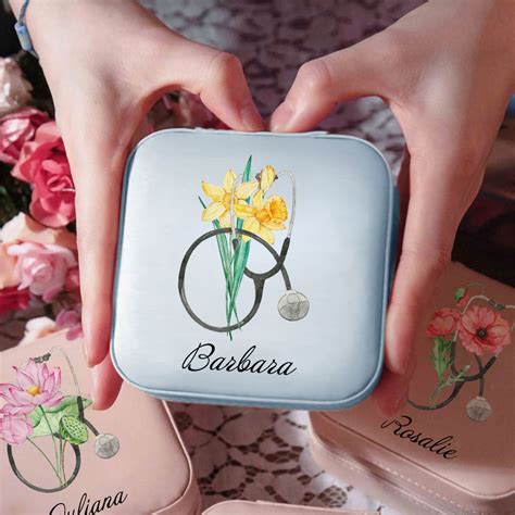 Gepersonaliseerde Geboorte Bloem Sieraden Doos Met Stethoscoop