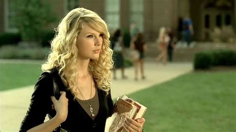 Taylor Swift - Love Story [Music Video] - Taylor Swift Image (22387065 ...