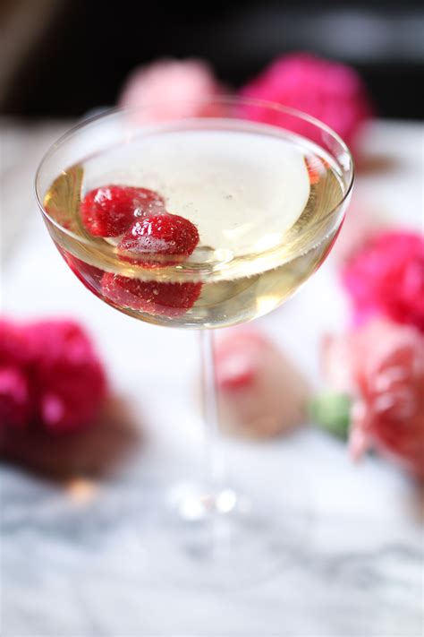 Valentines Day Champagne Cocktails Easy Recipe Ideas