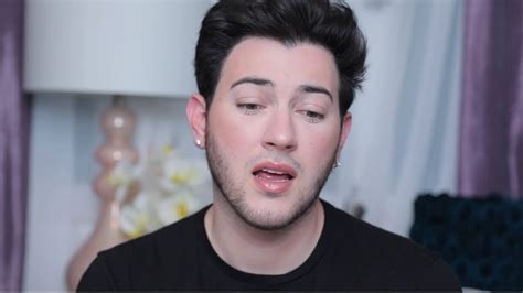 Manny Mua Posts Video About Being Cancelled After He Loses Followers