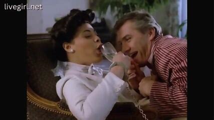 Love Circles Sex Scenes